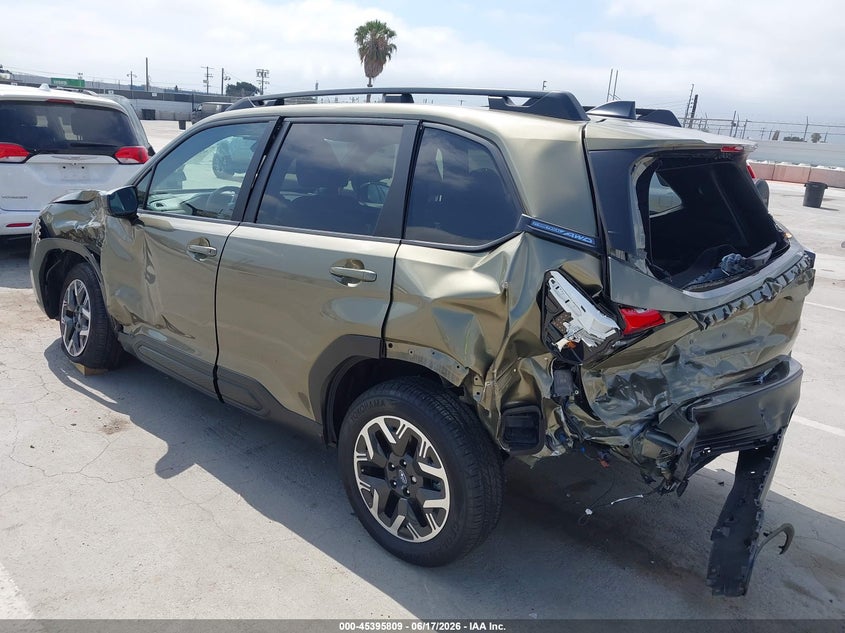 2025 Subaru Forester VIN JF2SLDDCXSH520031 IAAI salvage auction — REAR END, Salvage (California), sold $125 on 2026-07-29 (photo 6)