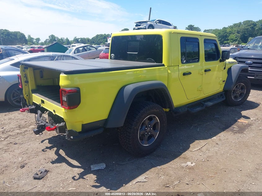 2023 Jeep Gladiator VIN 1C6JJTBG9PL563335 IAAI salvage auction — REAR END, Salvage Title, sold $13,300 on 2026-07-28 (photo 4)