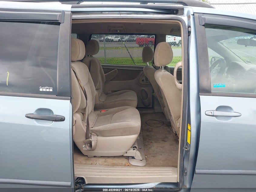 2005 Toyota Sienna VIN 5TDZA23C55S311322 IAAI salvage auction — LEFT FRONT, Clear (Virginia), sold $600 on 2026-07-14 (photo 8)