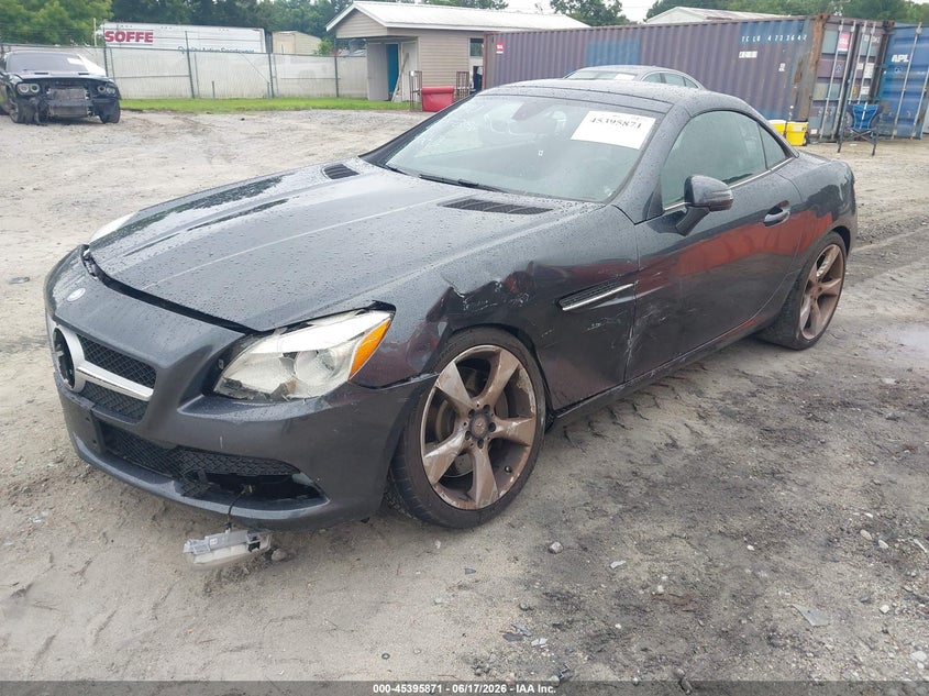 2012 Mercedes-benz Slk-klasse VIN WDDPK5HA0CF009243 IAAI salvage auction — LEFT FRONT, Salvage Title, sold $3,100 on 2026-08-18 (photo 2)
