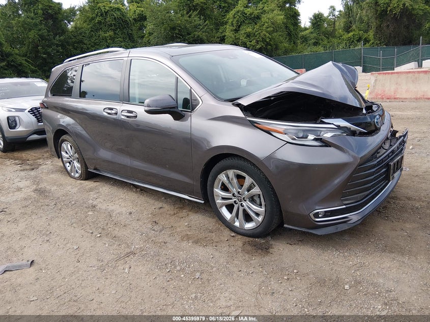 2022 Toyota Sienna VIN 5TDERKEC4NS085715 IAAI salvage auction — UNKNOWN, Salvage Title, sold $12,900 on 2026-07-30 (photo 1)