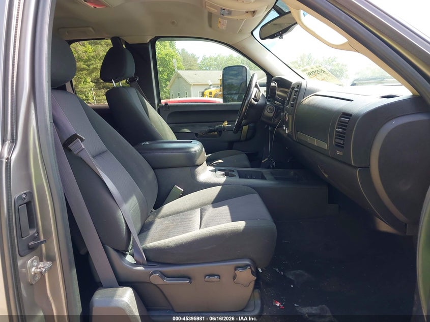 2013 Chevrolet Silverado VIN 1GC2KXCG9DZ112964 IAAI salvage auction — SIDE, Salvage Title, sold $3,300 on 2026-07-24 (photo 5)