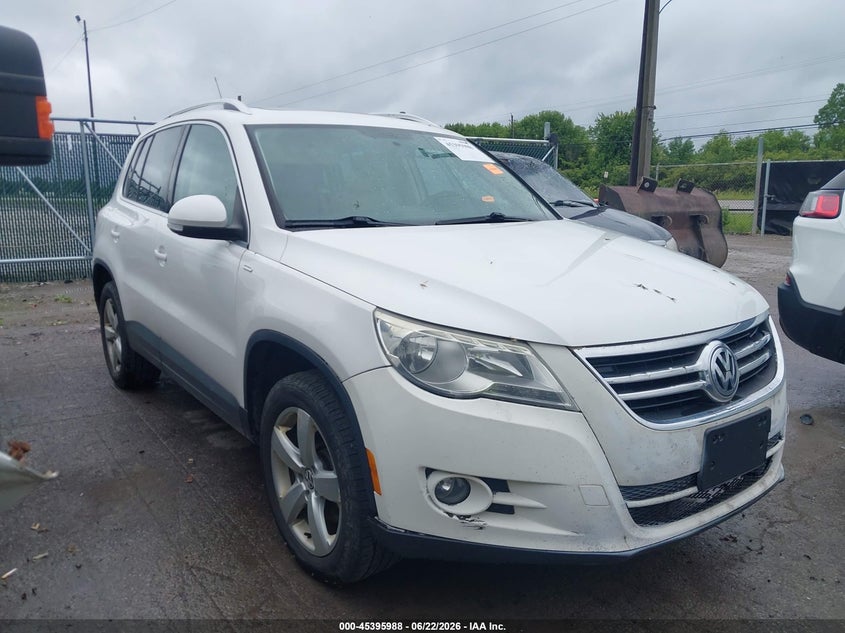 2010 Volkswagen Tiguan VIN WVGAV7AX4AW001673 IAAI salvage auction — LEFT REAR, Salvage (Ohio), sold $450 on 2026-07-14 (photo 1)