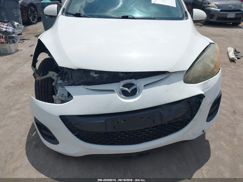2014 Mazda 2 VIN JM1DE1KY8E0188186 IAAI salvage auction — FRONT END, Salvage Title, sold $825 on 2026-07-11 (photo 6)