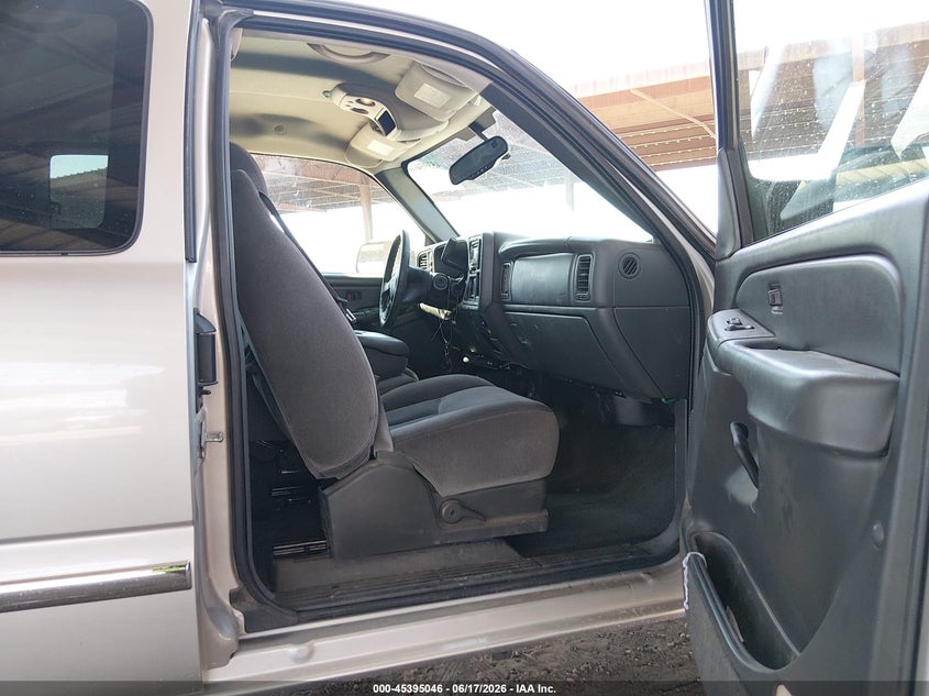 2005 Gmc SIERRA VIN 1GTHK29U35E257307 IAAI salvage auction — FRONT END, Salvage (Arizona), sold $3,850 on 2026-07-09 (photo 5)
