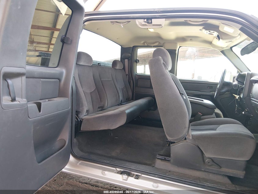 2005 Gmc SIERRA VIN 1GTHK29U35E257307 IAAI salvage auction — FRONT END, Salvage (Arizona), sold $3,850 on 2026-07-09 (photo 8)