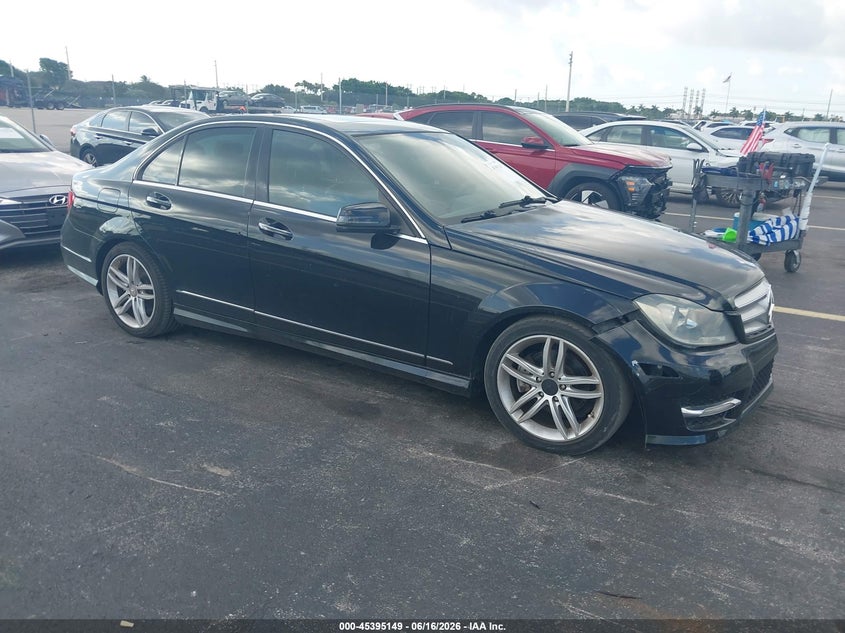 2012 Mercedes-benz C-klasse VIN WDDGF8BB9CA696579 IAAI salvage auction — LEFT FRONT, Rebuildable (Florida), sold $25 on 2026-07-30 (photo 1)