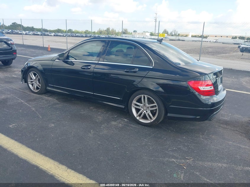 2012 Mercedes-benz C-klasse VIN WDDGF8BB9CA696579 IAAI salvage auction — LEFT FRONT, Rebuildable (Florida), sold $25 on 2026-07-30 (photo 3)