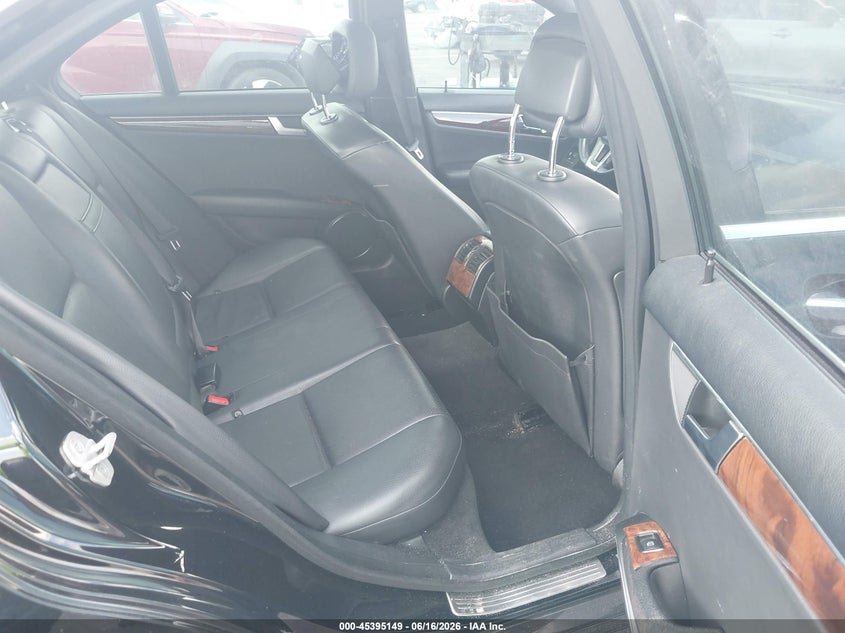 2012 Mercedes-benz C-klasse VIN WDDGF8BB9CA696579 IAAI salvage auction — LEFT FRONT, Rebuildable (Florida), sold $25 on 2026-07-30 (photo 8)