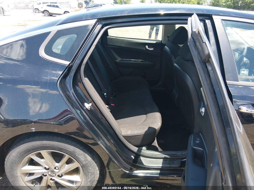 2019 Kia Optima VIN 5XXGT4L33KG321891 IAAI salvage auction — FRONT & REAR, Salvage (Arkansas), sold $1,450 on 2026-07-22 (photo 8)