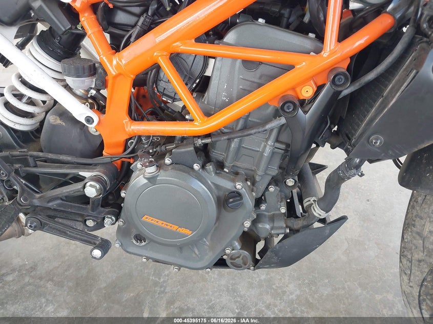2018 Ktm 390 adventure VIN MD2JPJ40XJC257208 IAAI salvage auction — FRONT & REAR, Salvage Title, sold $25 on 2026-07-29 (photo 8)