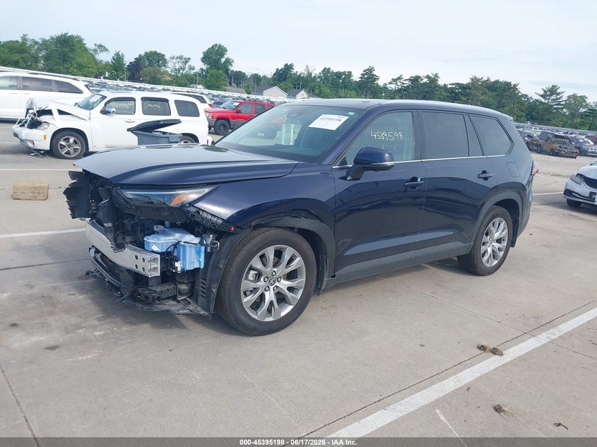 2026 Toyota Highlander VIN 5TDAAAB57TS130200 IAAI salvage auction — FRONT END, Salvage Title, sold $26,250 on 2026-07-27 (photo 2)