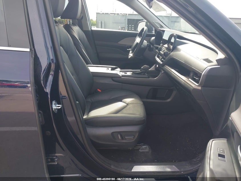2026 Toyota Highlander VIN 5TDAAAB57TS130200 IAAI salvage auction — FRONT END, Salvage Title, sold $26,250 on 2026-07-31 (photo 5)