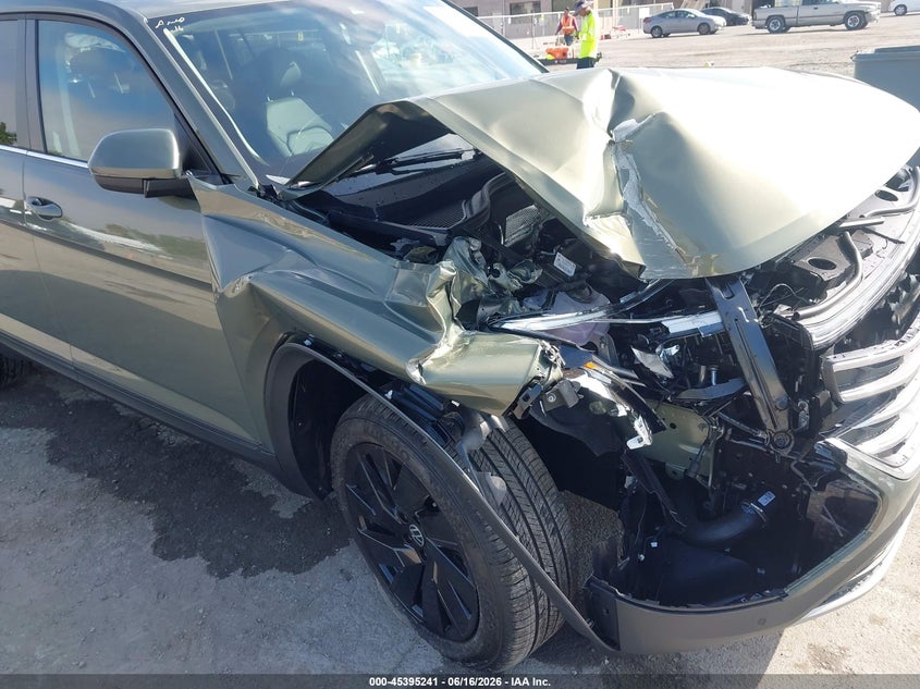 2026 Volkswagen Atlas VIN 1V2KN2CA5TC574699 IAAI salvage auction — RIGHT FRONT, Salvage Title, sold $10,000 on 2026-07-29 (photo 6)