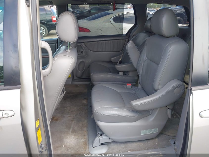 2005 Toyota Sienna VIN 5TDZA22C95S270274 IAAI salvage auction — FRONT END, Salvage (Ohio), sold $625 on 2026-07-09 (photo 8)