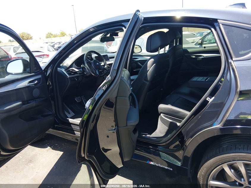 2016 BMW X6 VIN 5UXKU0C57G0F92884 IAAI salvage auction — SIDE, Salvage Title, sold $7,800 on 2026-07-17 (photo 8)