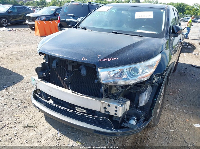 2016 Toyota Highlander VIN 5TDBKRFHXGS256710 IAAI salvage auction — FRONT END, Clear (Tennessee), sold $7,600 on 2026-07-09 (photo 6)