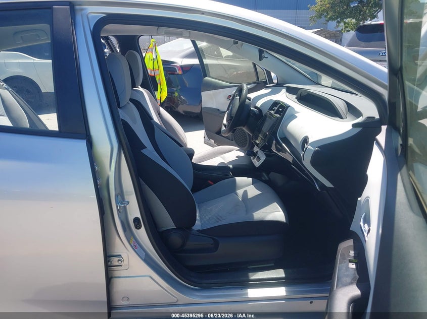 2017 Toyota Prius VIN JTDKBRFU6H3574792 IAAI salvage auction — SIDE, Salvage (California), sold $3,950 on 2026-07-06 (photo 5)