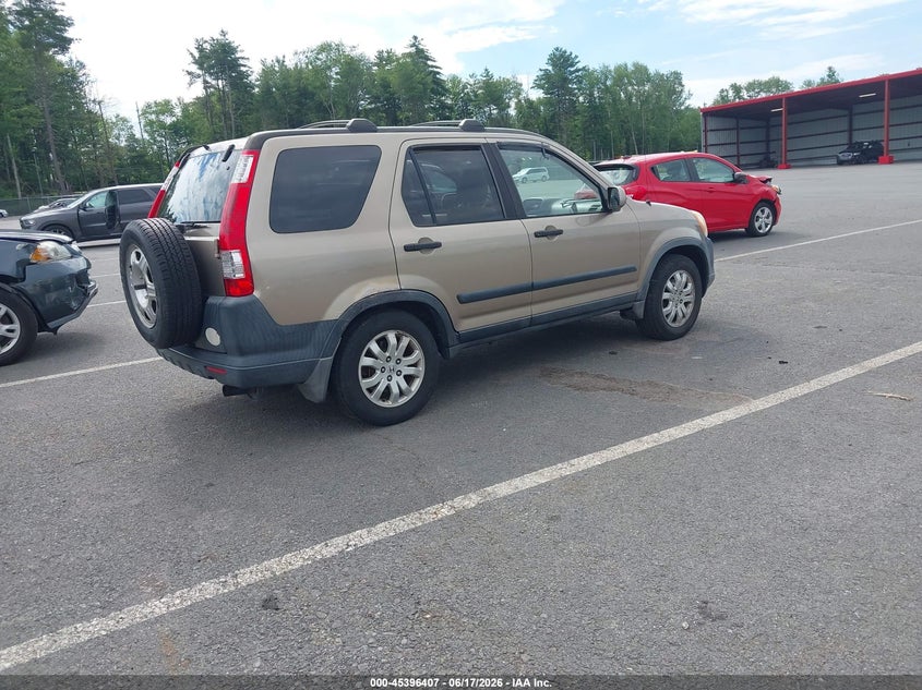 2005 Honda Cr-v VIN JHLRD78845C010005 IAAI salvage auction — NORMAL WEAR, Clear (New York), sold $425 on 2026-07-09 (photo 4)