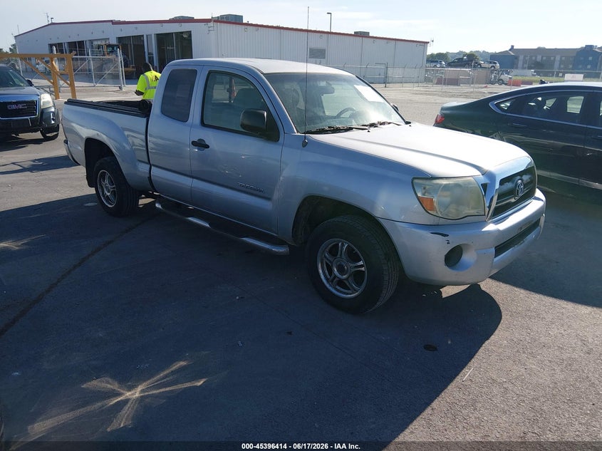 2008 Toyota Tacoma VIN 5TETX22N68Z592044 IAAI salvage auction — LEFT REAR, Salvage (Illinois), sold $2,150 on 2026-07-21 (photo 1)