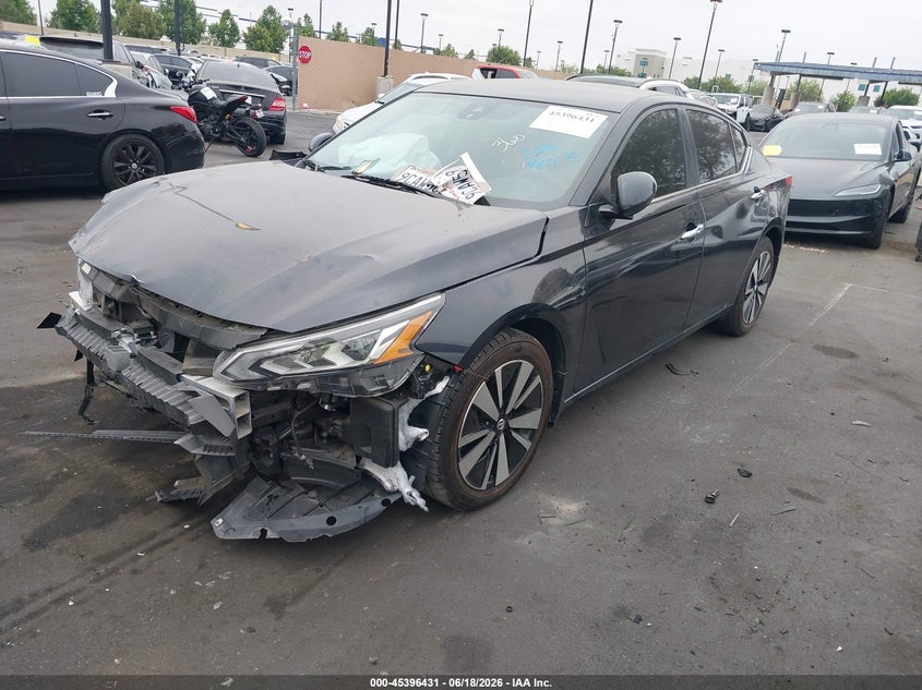 2021 Nissan Altima VIN 1N4BL4DV6MN410460 IAAI salvage auction — FRONT END, Salvage Title, sold $2,350 on 2026-07-10 (photo 2)