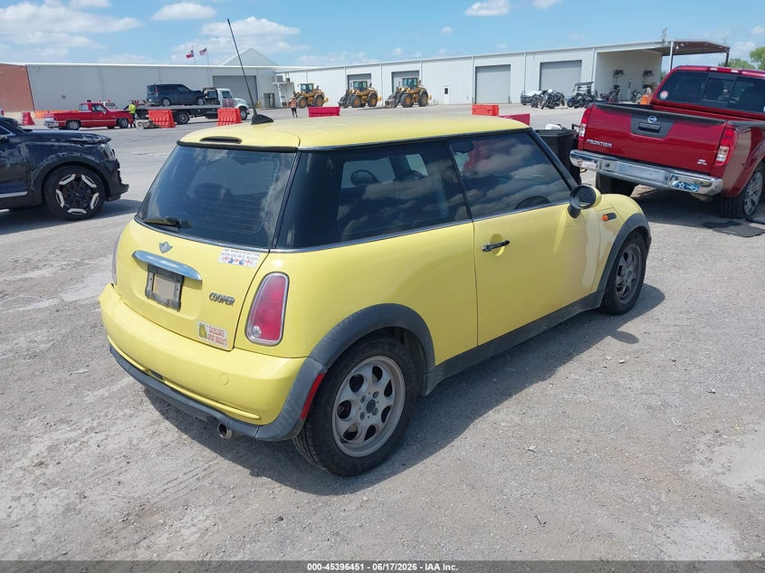 2006 Mini Cooper VIN WMWRC33506TJ74565 IAAI salvage auction — LEFT REAR, Original (Texas), sold $900 on 2026-08-05 (photo 4)