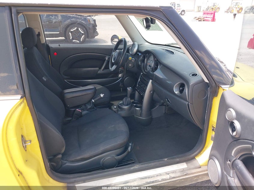 2006 Mini Cooper VIN WMWRC33506TJ74565 IAAI salvage auction — LEFT REAR, Original (Texas), sold $900 on 2026-08-05 (photo 5)