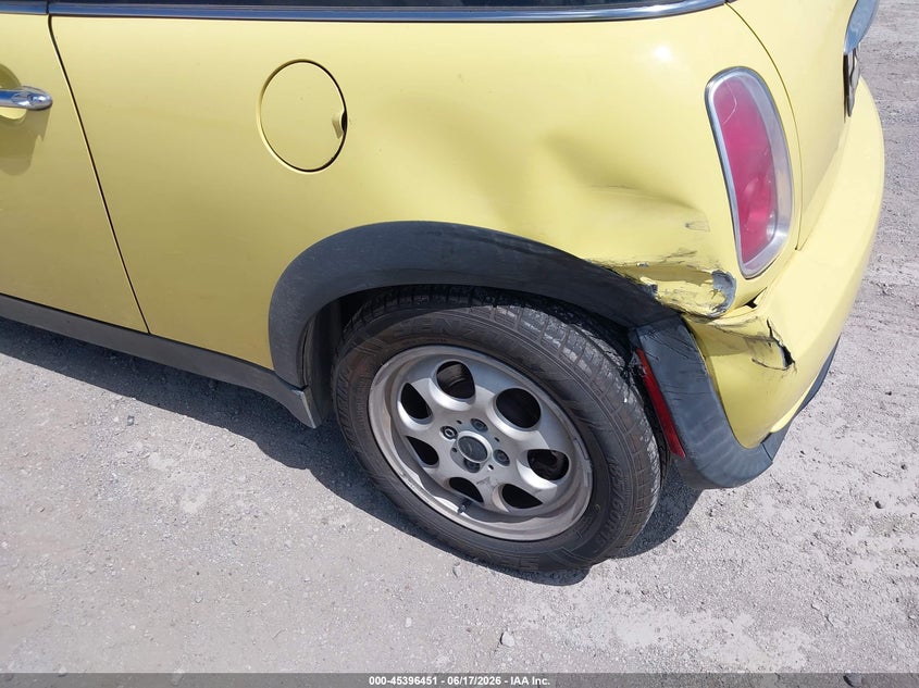 2006 Mini Cooper VIN WMWRC33506TJ74565 IAAI salvage auction — LEFT REAR, Original (Texas), sold $900 on 2026-08-05 (photo 6)