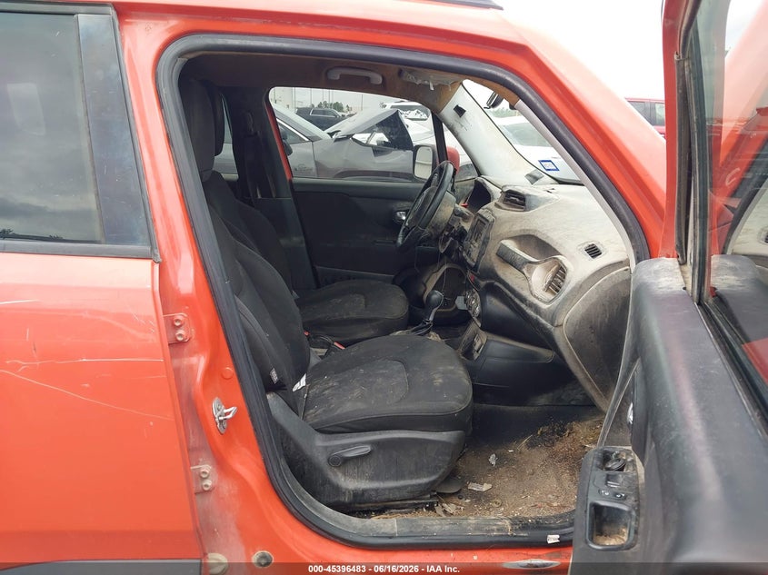2016 Jeep Renegade VIN ZACCJABT7GPD85391 IAAI salvage auction — NORMAL WEAR, Original (Texas), sold $1,100 on 2026-07-16 (photo 5)