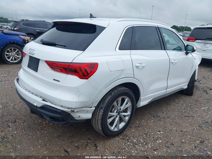 2023 Audi Q3 VIN WA1DECF32P1055179 IAAI salvage auction — RIGHT FRONT, Salvage Title, sold $5,600 on 2026-08-22 (photo 4)