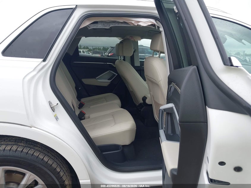 2023 Audi Q3 VIN WA1DECF32P1055179 IAAI salvage auction — RIGHT FRONT, Salvage Title, sold $5,600 on 2026-08-22 (photo 8)