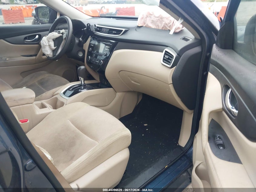 2016 Nissan Rogue VIN JN8AT2MT1GW001777 IAAI salvage auction — RIGHT FRONT, Salvage (North Carolina), sold $25 on 2026-07-28 (photo 5)