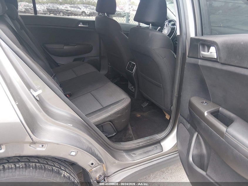2018 Kia Sportage VIN KNDPM3AC7J7444983 IAAI salvage auction — SIDE, Salvage (Louisiana), sold $2,400 on 2026-07-29 (photo 8)