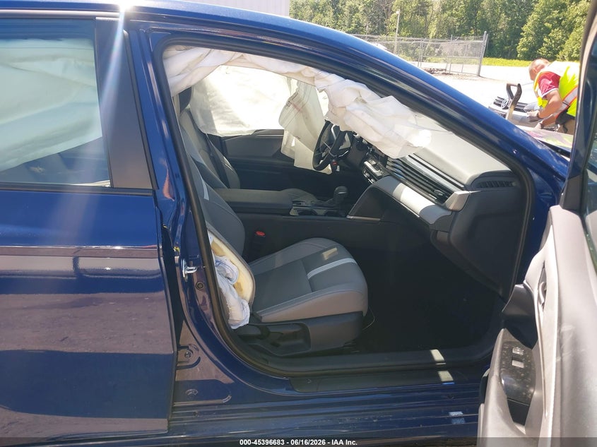 2026 Toyota Camry VIN 4T1DBADK2TU038190 IAAI salvage auction — RIGHT SIDE, Salvage (Massachusetts), sold $11,000 on 2026-08-26 (photo 5)