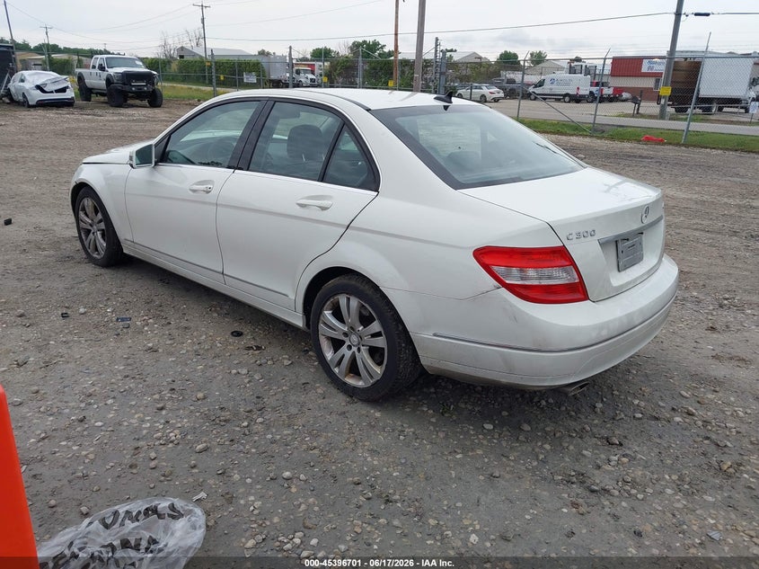 2011 Mercedes-benz C class VIN WDDGF8BB0BR139379 IAAI salvage auction — FRONT END, Clear (Wisconsin), sold $425 on 2026-07-09 (photo 3)
