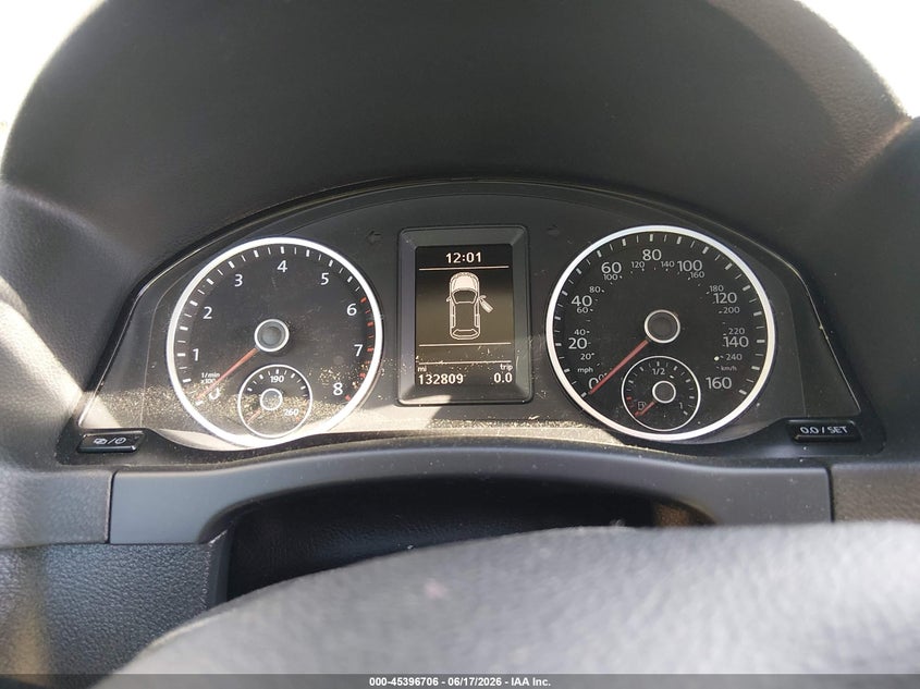 2017 Volkswagen Tiguan VIN WVGSV7AX6HK003270 IAAI salvage auction — SIDE, Salvage (Massachusetts), sold $25 on 2026-07-28 (photo 7)