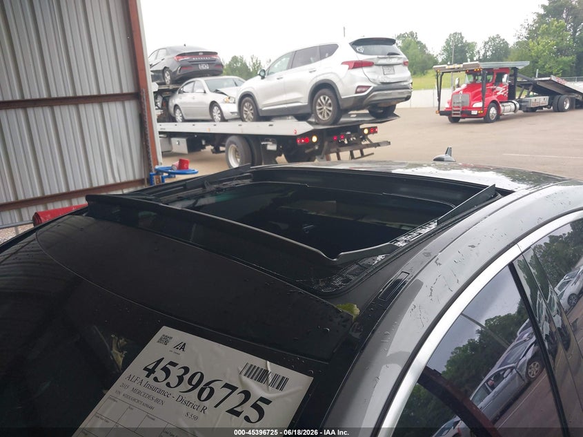 2015 Mercedes-benz S-klasse VIN WDDUG8CB7FA096484 IAAI salvage auction — ROOF, Salvage (Mississippi), sold $9,475 on 2026-07-16 (photo 6)