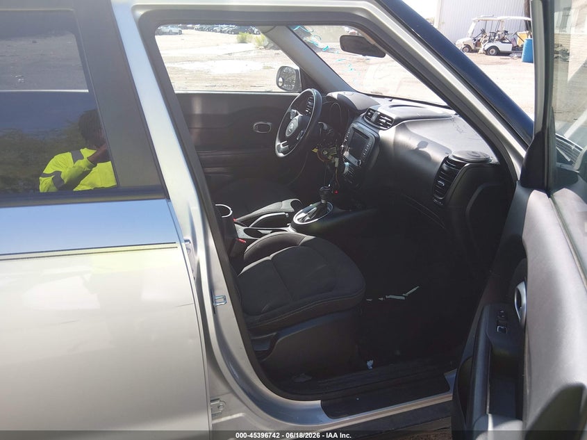 2019 Kia Soul VIN KNDJN2A24K7694929 IAAI salvage auction — THEFT, Salvage (Arizona), sold $1,925 on 2026-07-16 (photo 5)