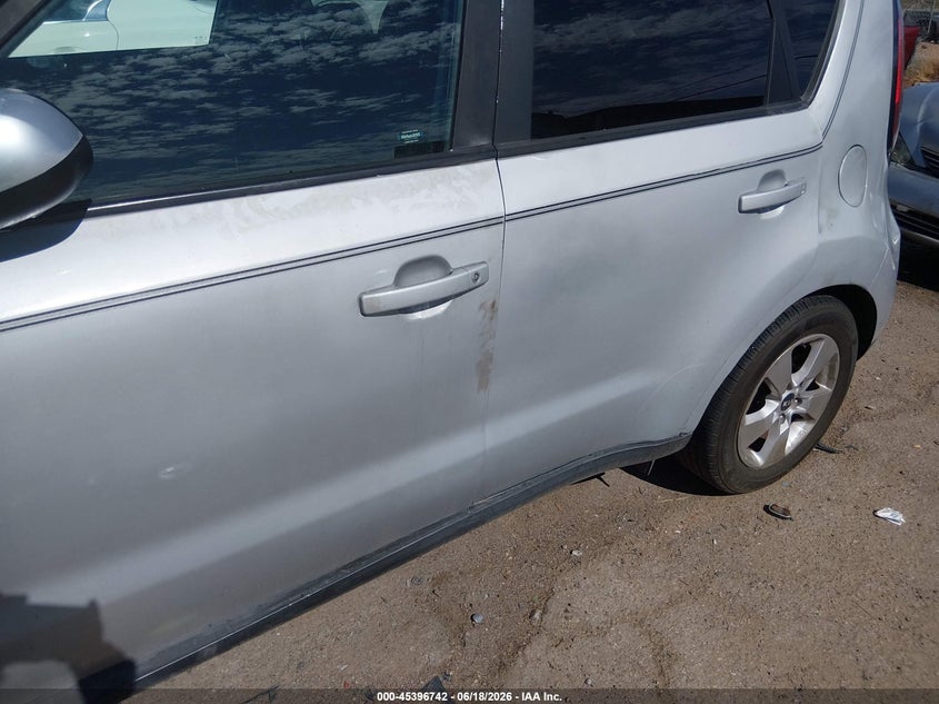 2019 Kia Soul VIN KNDJN2A24K7694929 IAAI salvage auction — THEFT, Salvage (Arizona), sold $1,925 on 2026-07-16 (photo 6)
