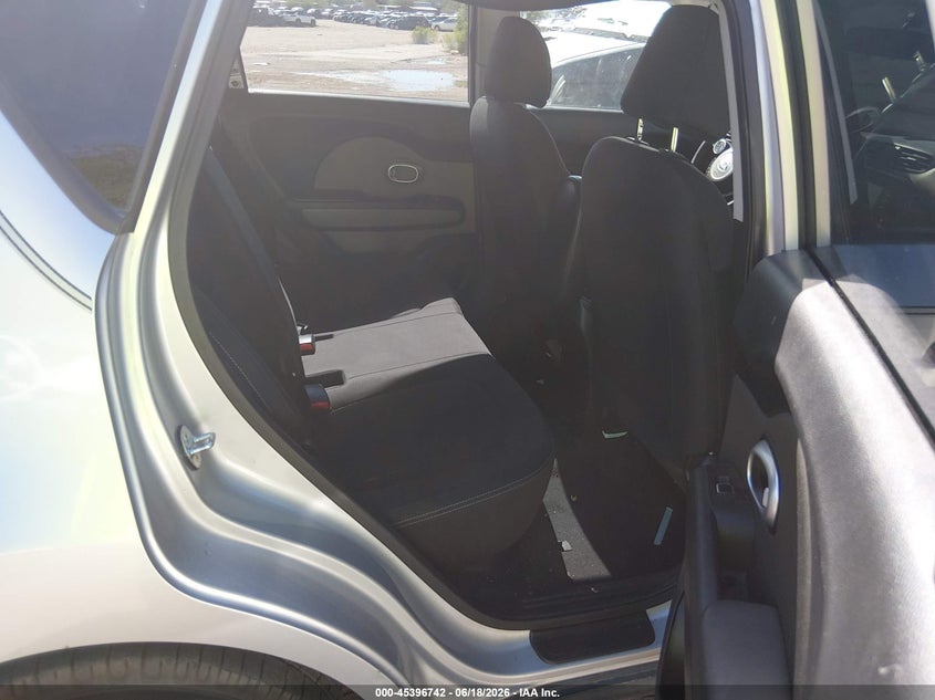 2019 Kia Soul VIN KNDJN2A24K7694929 IAAI salvage auction — THEFT, Salvage (Arizona), sold $1,925 on 2026-07-16 (photo 8)