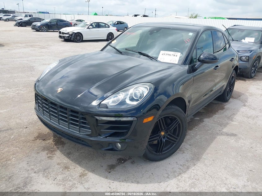 2017 Porsche Macan VIN WP1AA2A56HLB82030 IAAI salvage auction — Burn Interior, Salvage Title, sold $6,400 on 2026-08-27 (photo 2)