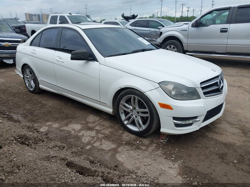 2014 Mercedes-benz C-klasse VIN WDDGF4HB4ER307819 IAAI salvage auction — REAR END, Salvage (Texas), sold $1,850 on 2026-08-10 (photo 1)