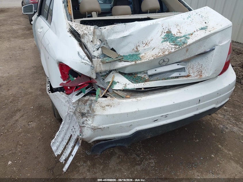 2014 Mercedes-benz C-klasse VIN WDDGF4HB4ER307819 IAAI salvage auction — REAR END, Salvage (Texas), sold $1,850 on 2026-08-10 (photo 6)