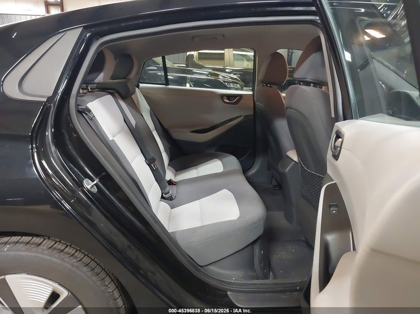 2020 Hyundai Ioniq hybrid VIN KMHC65LC9LU220115 IAAI salvage auction — FRONT & REAR, Sf97 (New York), sold $9,075 on 2026-07-23 (photo 8)