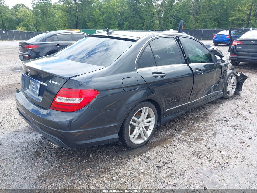 2012 Mercedes-benz C-klasse VIN WDDGF8BB0CA697197 IAAI salvage auction — FRONT END, Salvage Title, sold $350 on 2026-08-02 (photo 4)