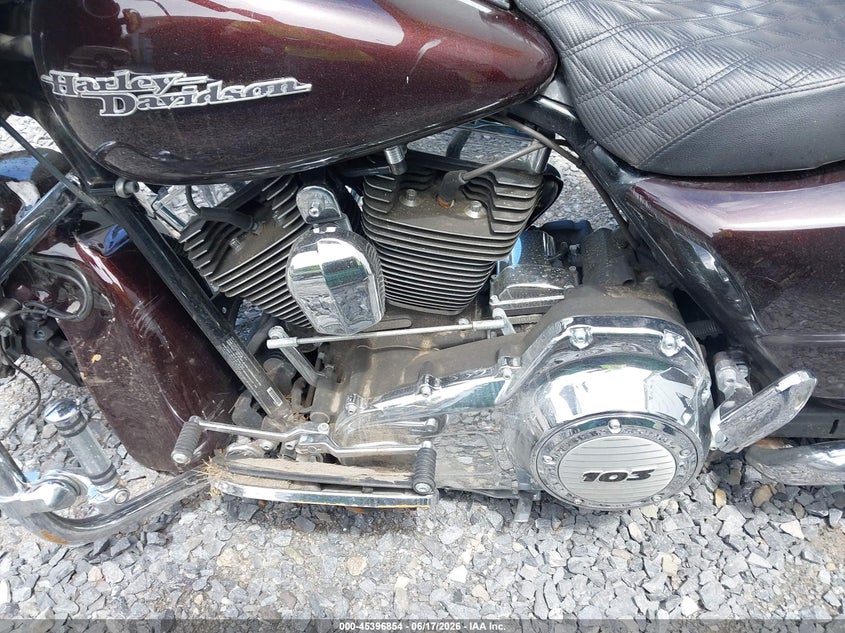 2011 Harley-davidson Flhx VIN 1HD1KBM11BB667565 IAAI salvage auction — ALL OVER, Mv-907A (New York), sold $1,200 on 2026-07-07 (photo 9)