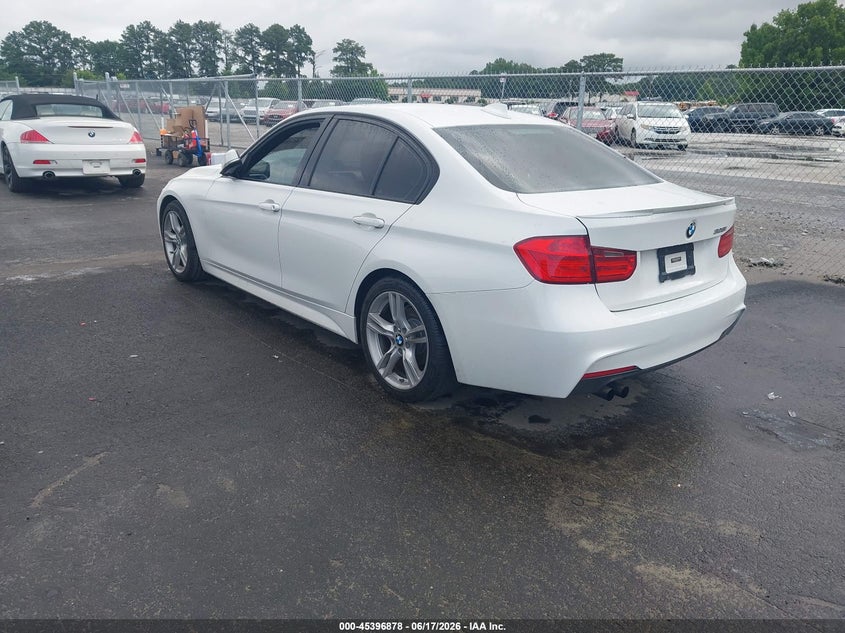 2013 BMW 3 series VIN WBA3A5C56DF604215 IAAI salvage auction — NORMAL WEAR, Repossession Paperwork (Georgia), sold $900 on 2026-07-22 (photo 3)
