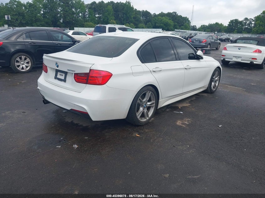 2013 BMW 3 series VIN WBA3A5C56DF604215 IAAI salvage auction — NORMAL WEAR, Repossession Paperwork (Georgia), sold $900 on 2026-07-22 (photo 4)