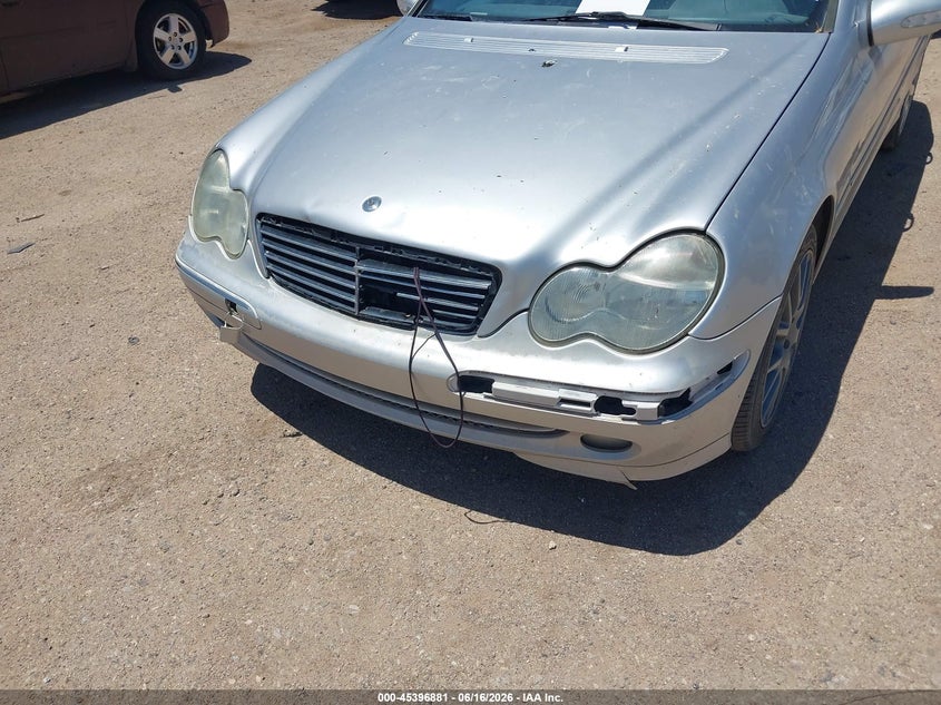 2003 Mercedes-benz C class VIN WDBRF40J33A473197 IAAI salvage auction — FRONT END, Clear (Arizona), sold $25 on 2026-07-30 (photo 6)