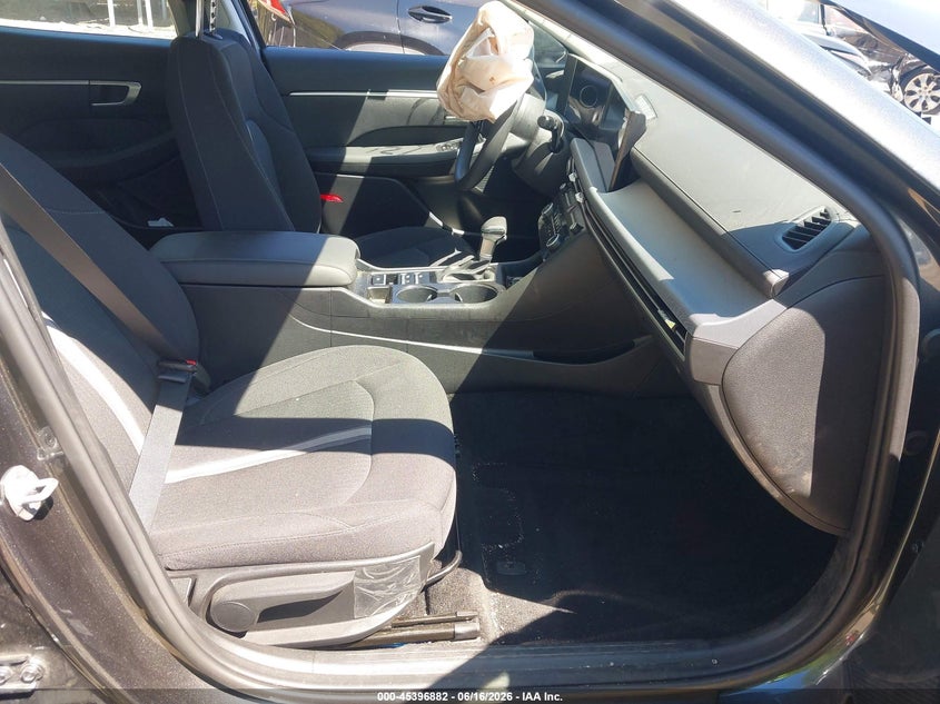 2025 Hyundai Sonata VIN KMHL24JA2SA497471 IAAI salvage auction — FRONT END, Salvage - Greater Than 75% (Maryland), sold $2,400 on 2026-07-21 (photo 5)